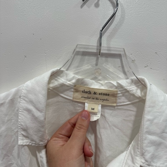 Anthropologie Cloth & Stone White Long Sleeve Split Back Blouse Top Button Down - Picture 3 of 7